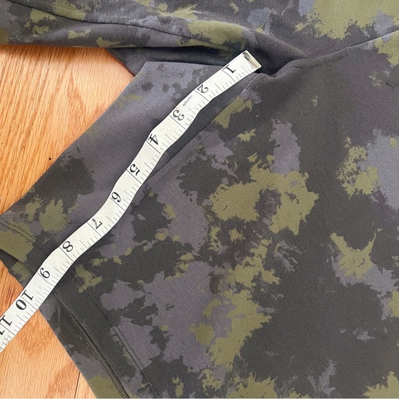 Lululemon City Sweat Short 9" NWT - Picture 4 of 8